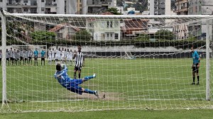 Sai-que-e-tua-Andre-Foto-Ralff-Santos-Fluminense-FC-616x345