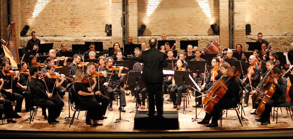 Orquestra Sinfônica Aprendiz no Teatro Municipal de Niterói