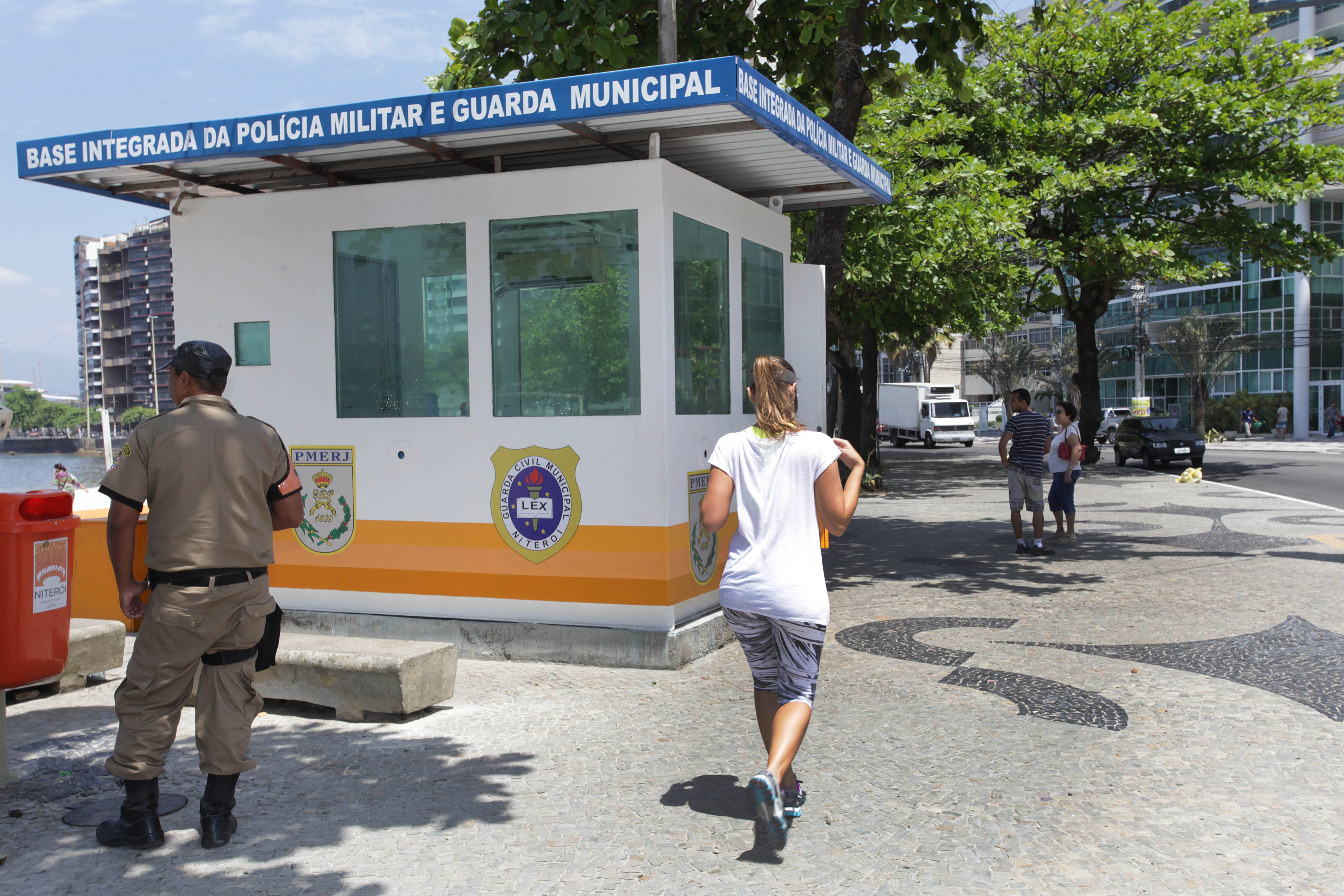 Cabine de Base iIntegrada da Guarda Municipal e PM em Icaraí, Niterói.