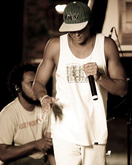 205173_220304078104192_734150529_n