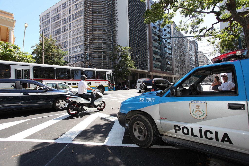 Segurança apresenta plano de ocupação de comunidades em Niterói.