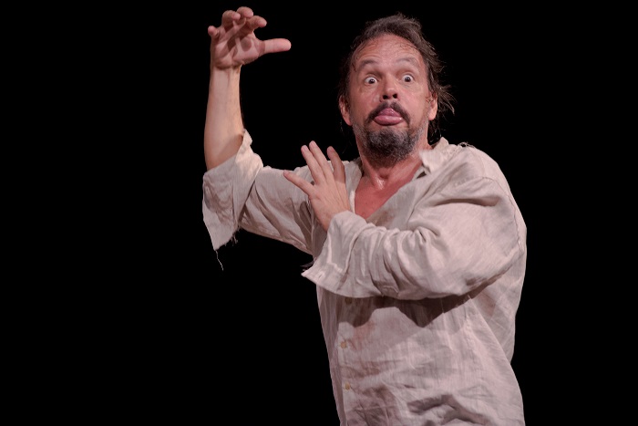 a-descoberta-das-america-10-anos_Maria-Elisa-Franco-11