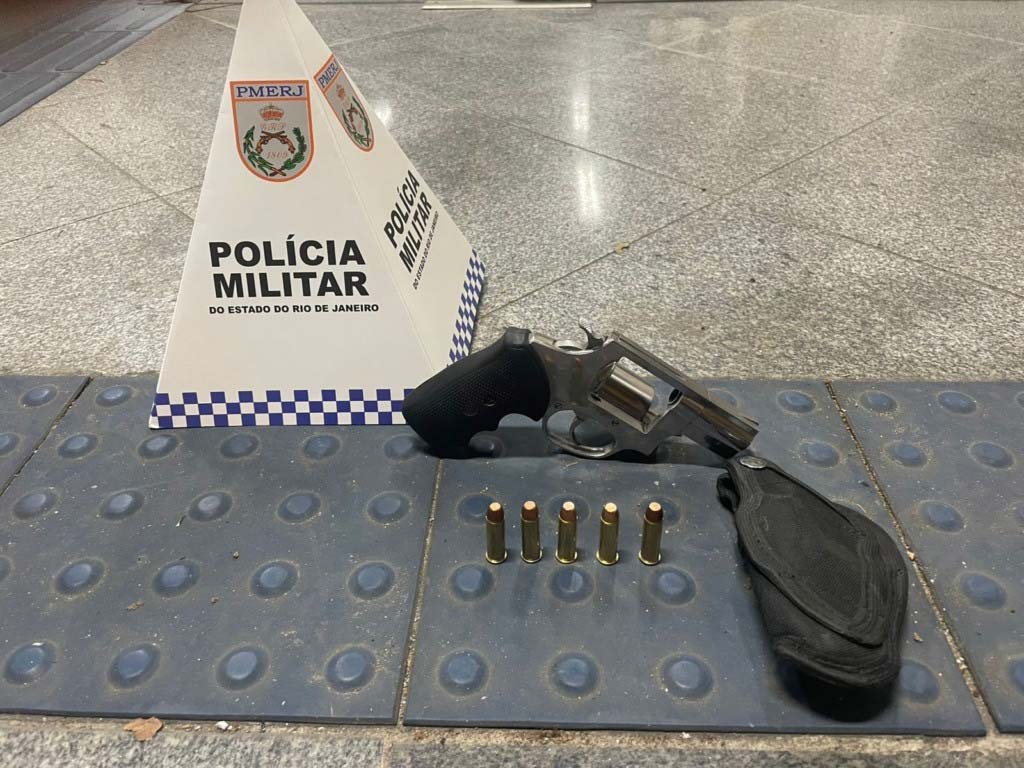 revolver38