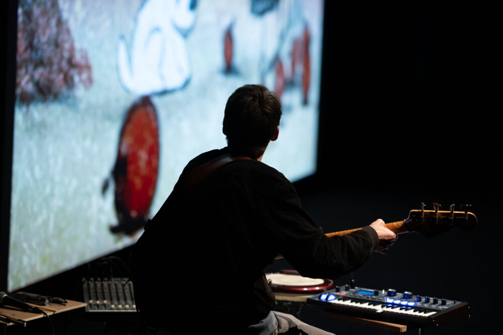 Sens dessus dessous ! - Ciné-concert accompagné en direct par Jean-Carl Feldis