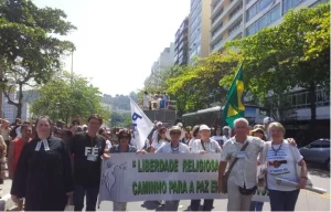 Eventos-pré-caminhada-mobilizam-na-Baixada-Zona-Norte-e-Niterói.-Jovem-da-Iurd-apoia-movimento