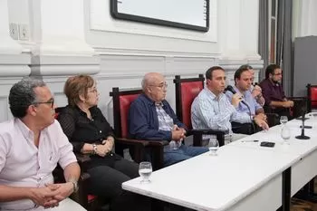 cargos_salarios