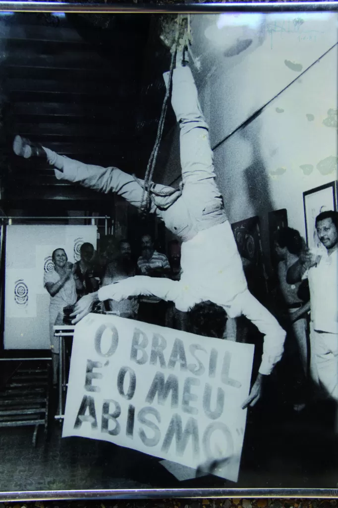 Performance O Brasil e o Meu Abismo