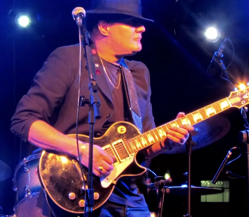 Show Leo Barreto no Velho Armazém2