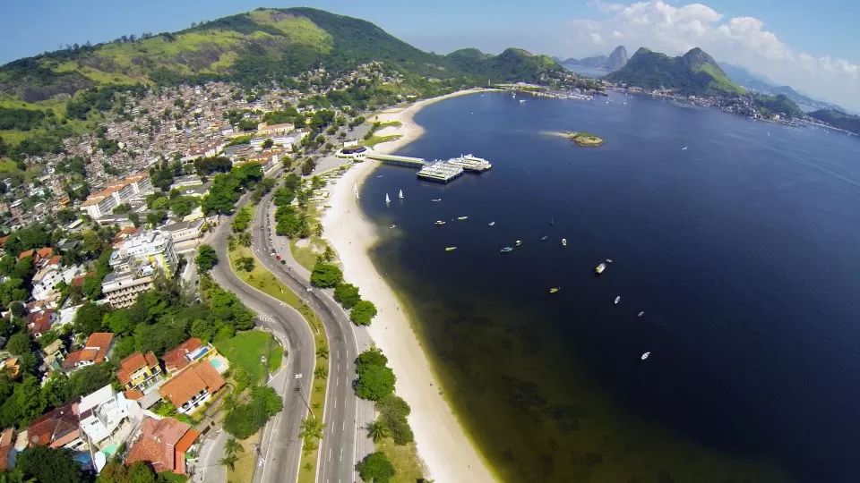 Praia_de_Charitas