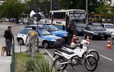 213_1327-blitz niterói