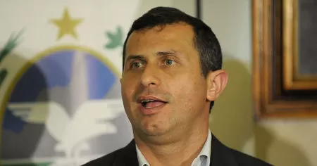Felipe deixou estragar remédios