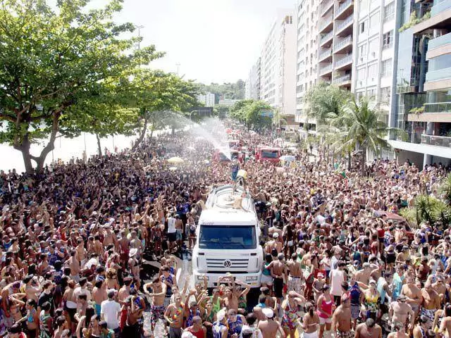 26238956_1524290457654989_6564815644442633131_n