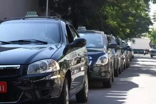 Vaga-Ponto-De-Txi-Icara-Niteri-20160807182954