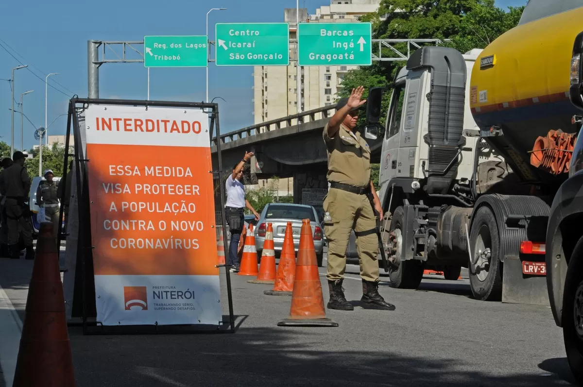 040420niteroibloqueio027