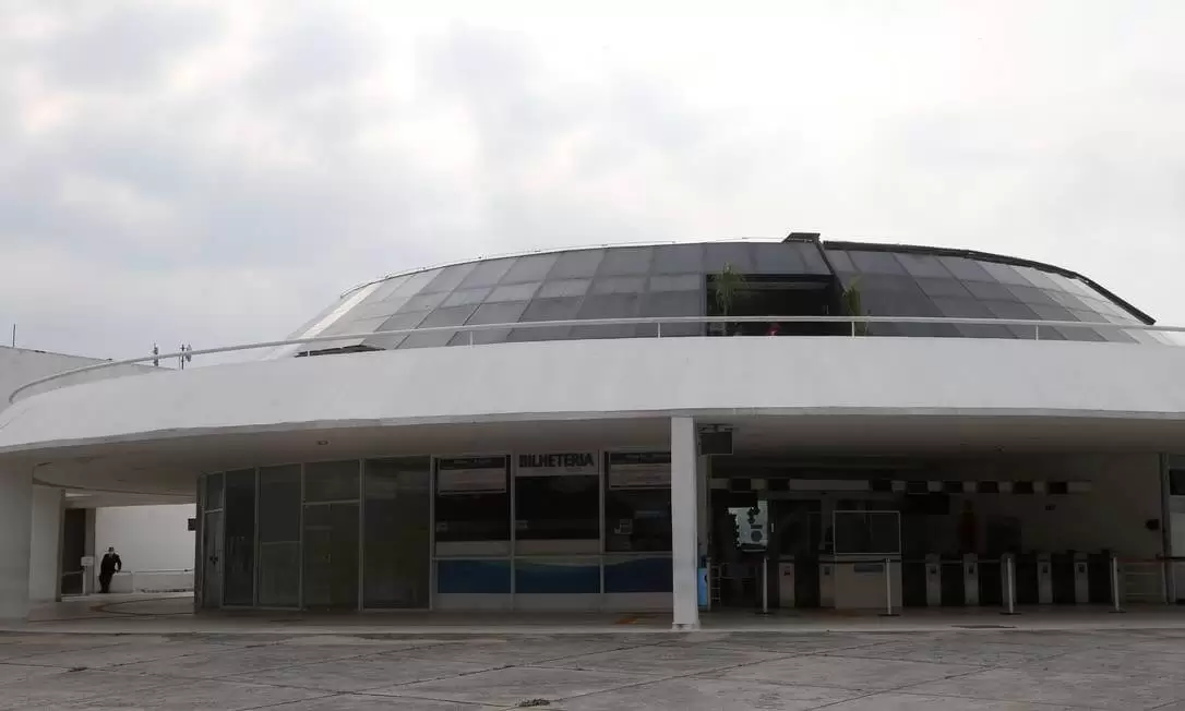 xDecreto-de-restricao-de-circulacao-determinou-o-fechamento-da-estacao-das-barcas-de-Charitas-concessionaria-cita-prejuizo.jpg.pagespeed.ic_.0n48rBTAki