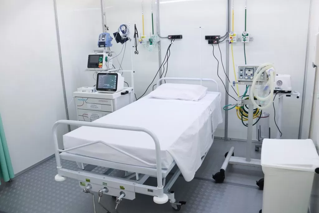 noticias.sorocaba.sp.gov.br-hospital-de-campanha-comeca-a-funcionar-nesta-segunda-feira-2020-05-20-credito-secom-alexandre-lombardi-entrega-hospital-de-campanha-30-1024x683