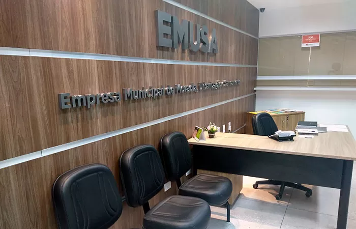 Emusa