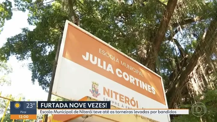 JULIA CORTINES