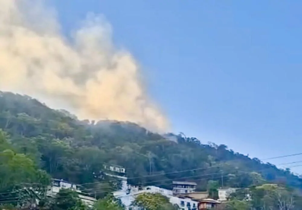 incendio-mata-niteroi